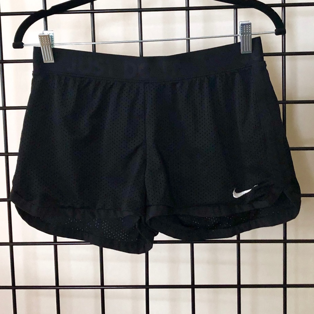 Nike Dri-Fit Mesh Athletic Shorts. Black. Small.